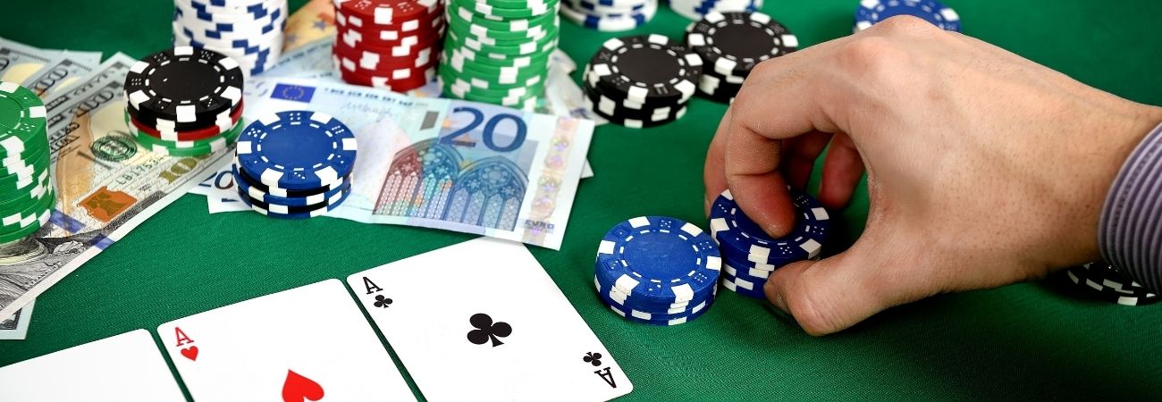 Cash tables format of poker